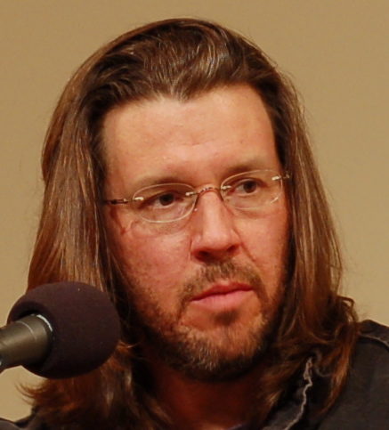 Foto de David Foster Wallace para un artículo de Vivir En Astrológico.