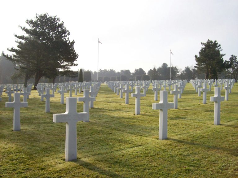 Foto de un cementerio para un articulo de Vivir En Astrológico.