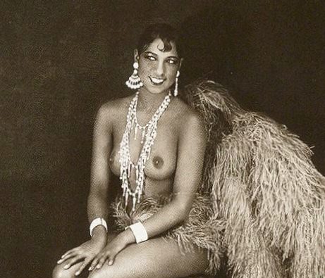 Foto de Josephine Baker para un artículo de Vivir En Astrológico.